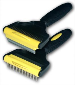 The Hair-raiser 80, showing the two heads - the comb (above) and the rake (below).